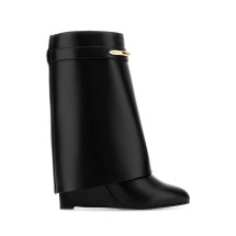 [Givenchy] Boots SS26 BE605LE1J7 001