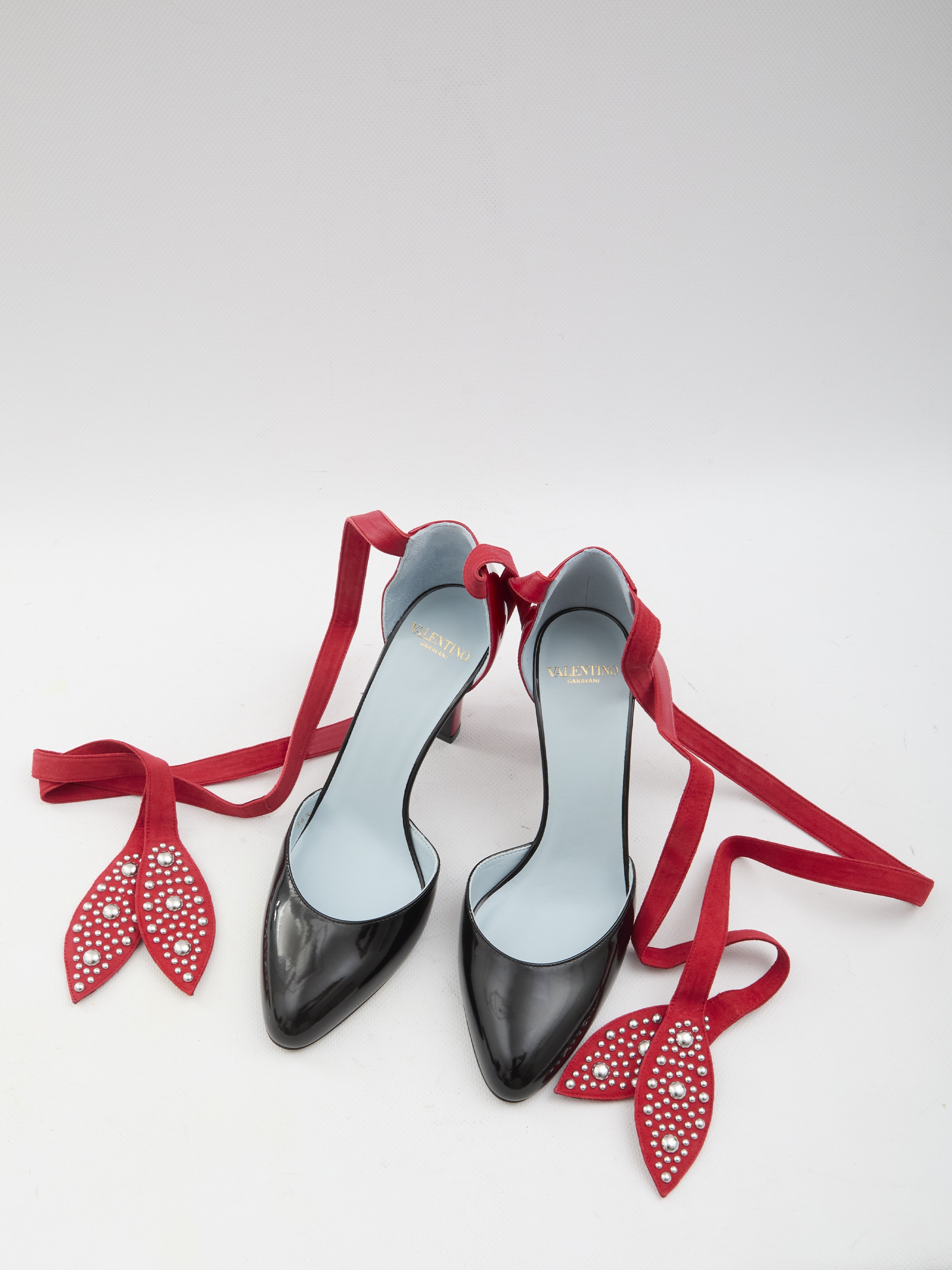 [Valentino Garavani] Pumps SS25 6W0S0LT5_UTM_JT0