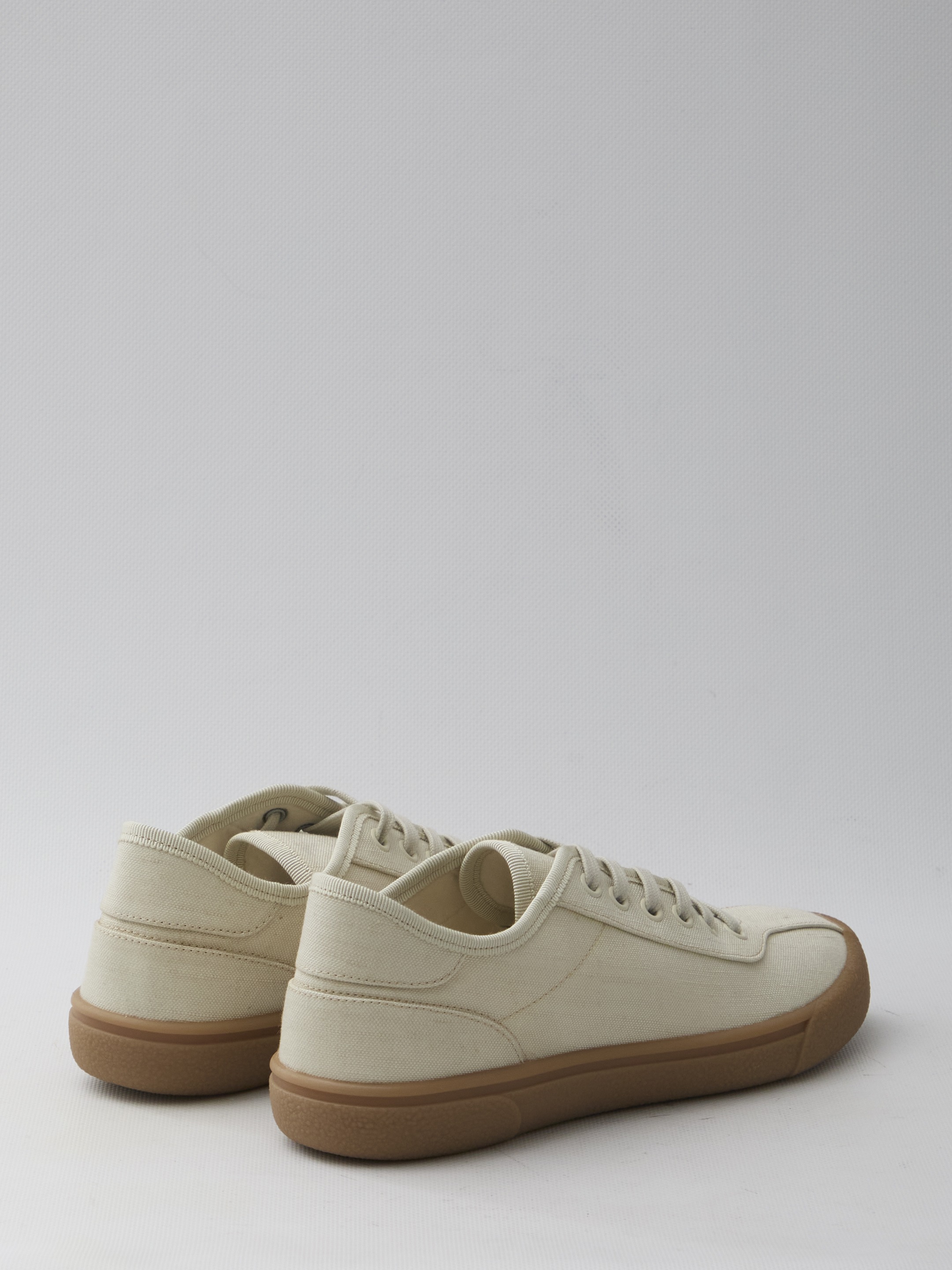 [THE ROW] Sneakers SS25 F1611_SPC_SAT
