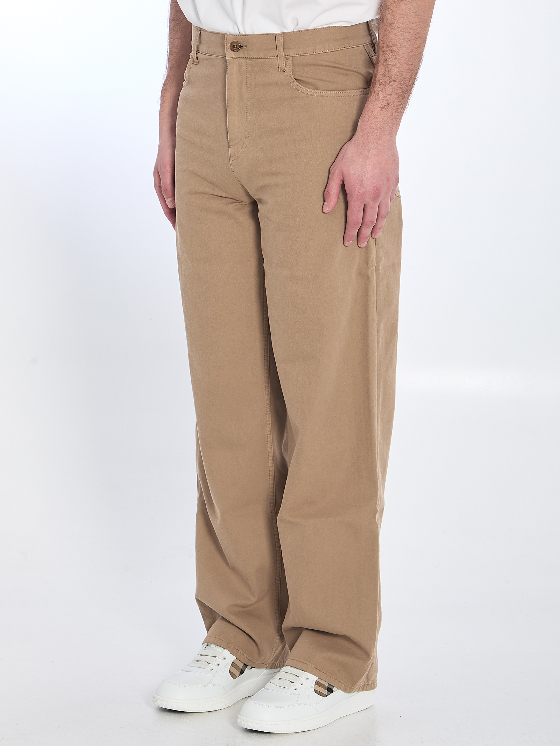 [Burberry] Trousers SS25 8108341__C2247