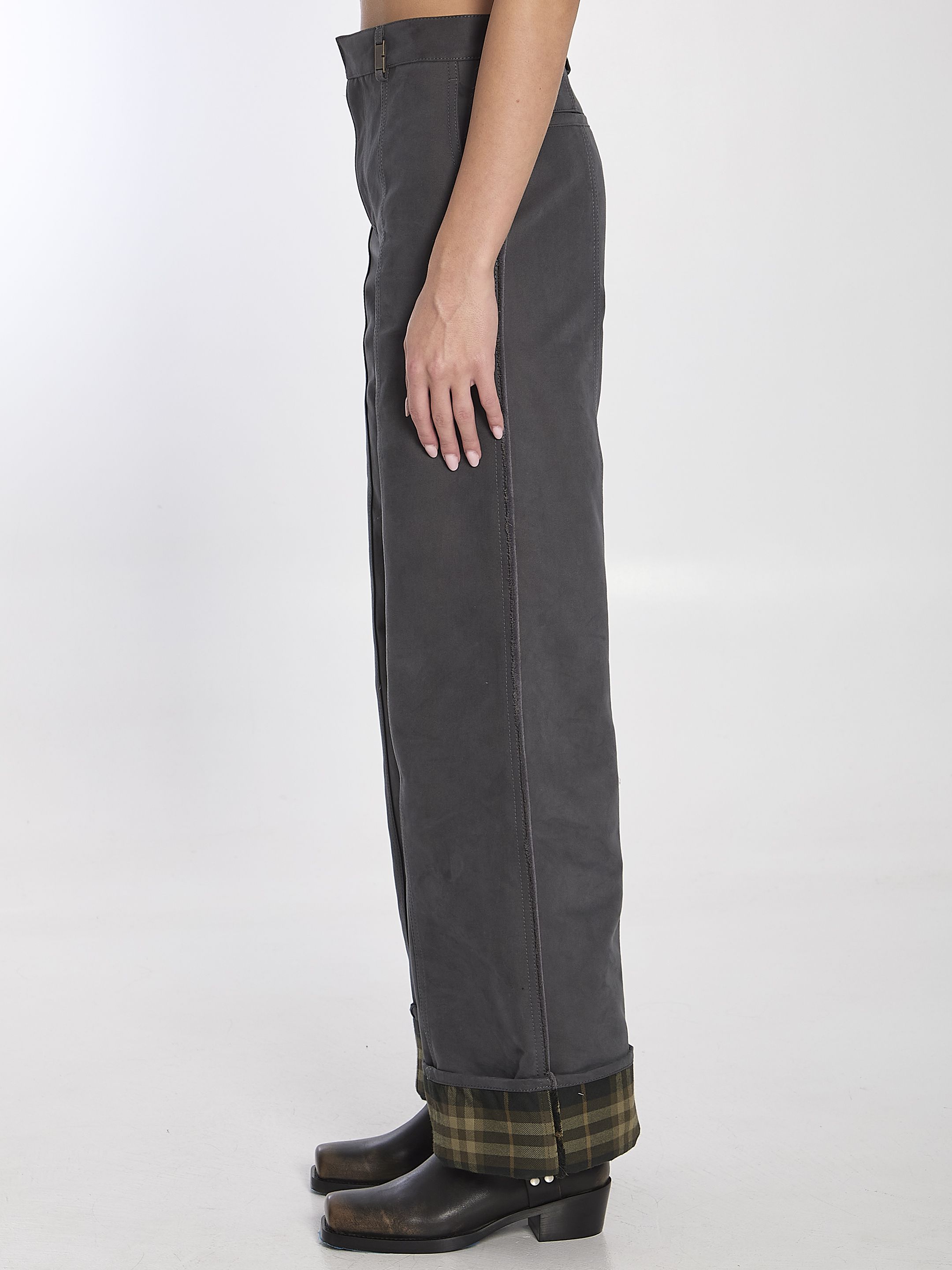 [Burberry] Trousers FW24 8099352__C1501