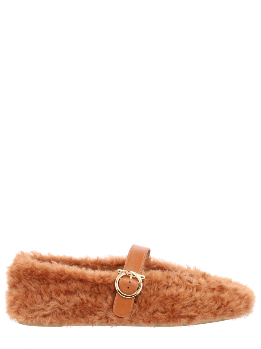 [Ferragamo] Flat shoes FW25 787504_01K586003