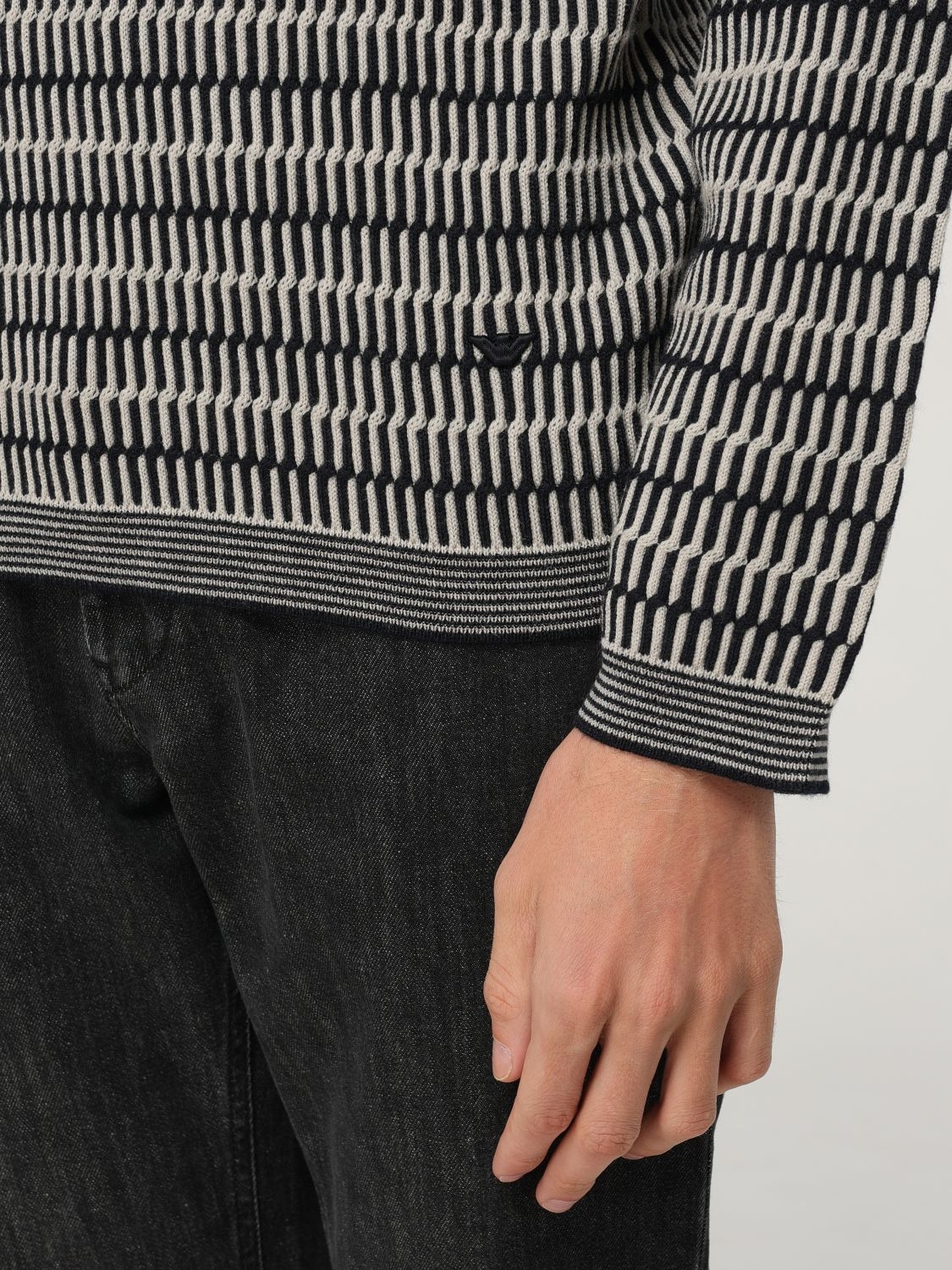 [Emporio Armani] Knitwear FW25 EM002194AF14195 FB072