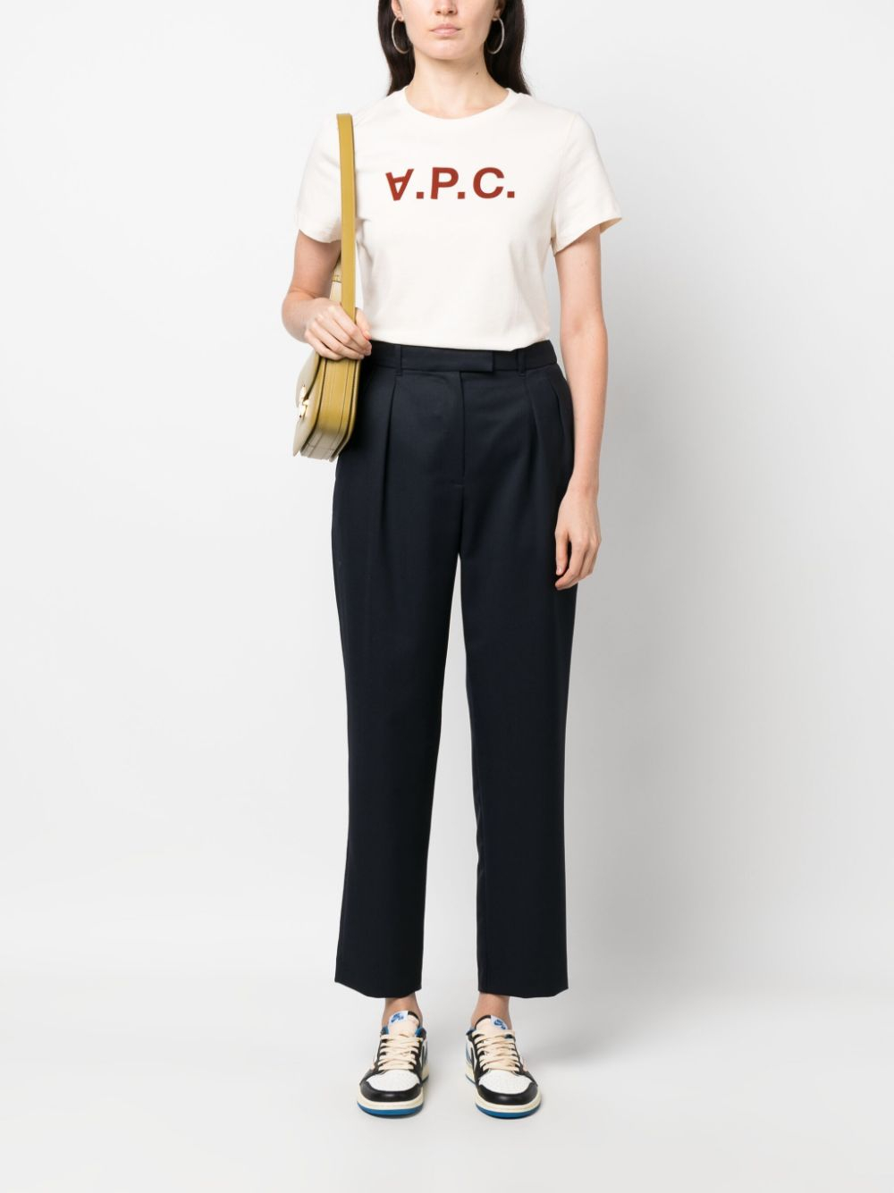 [A.P.C.] Trousers FW23 WOAPOF08404