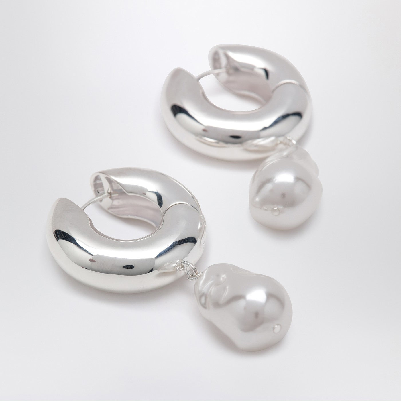 [ELIOU] Earring FW25 ESPER010MET