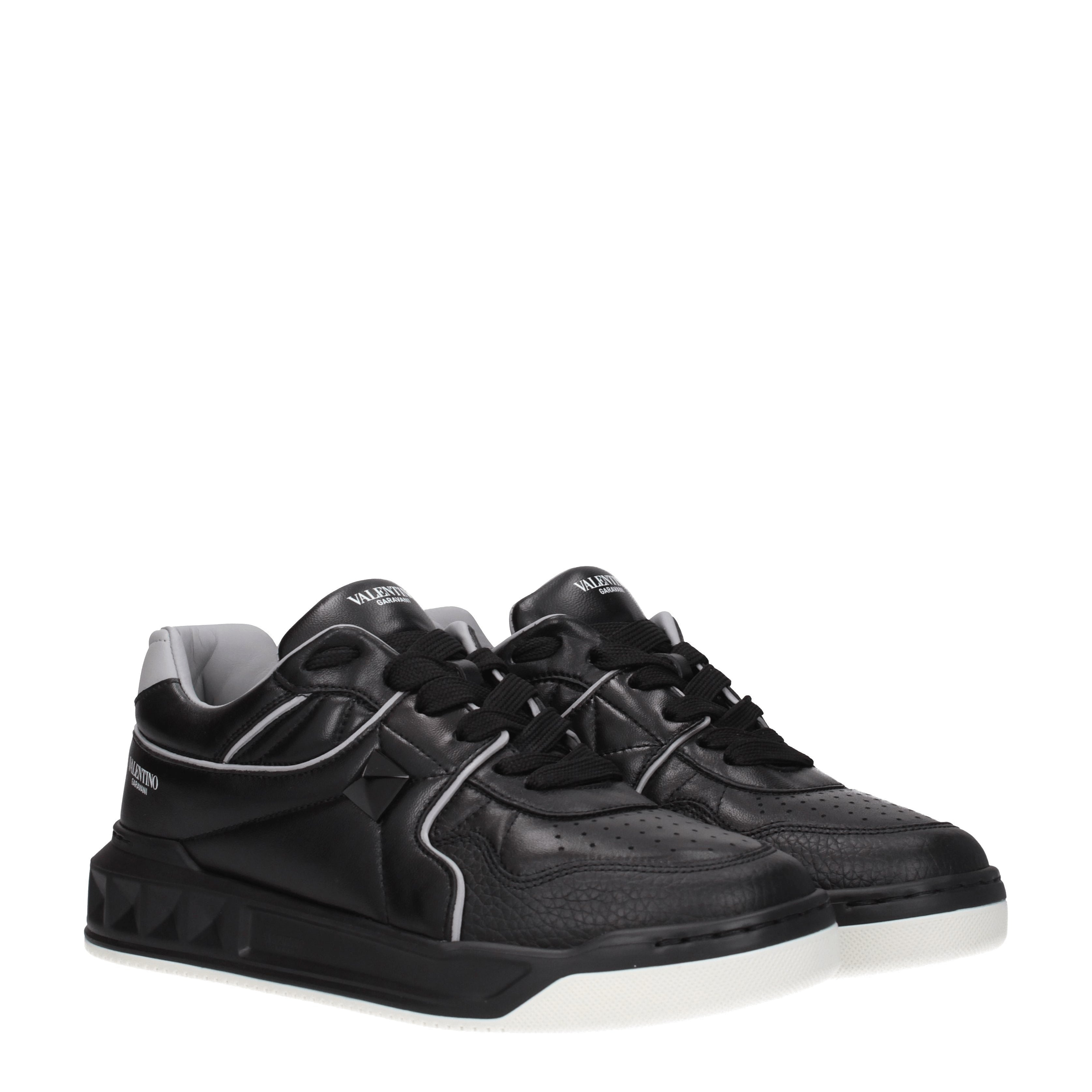 [Valentino Garavani] Sneakers SS26 S0E71NWN00A