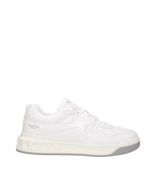 [Valentino Garavani] Sneakers SS26 S0E71NWN0BO