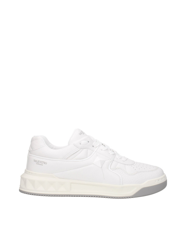 [Valentino Garavani] Sneakers SS26 S0E71NWN0BO