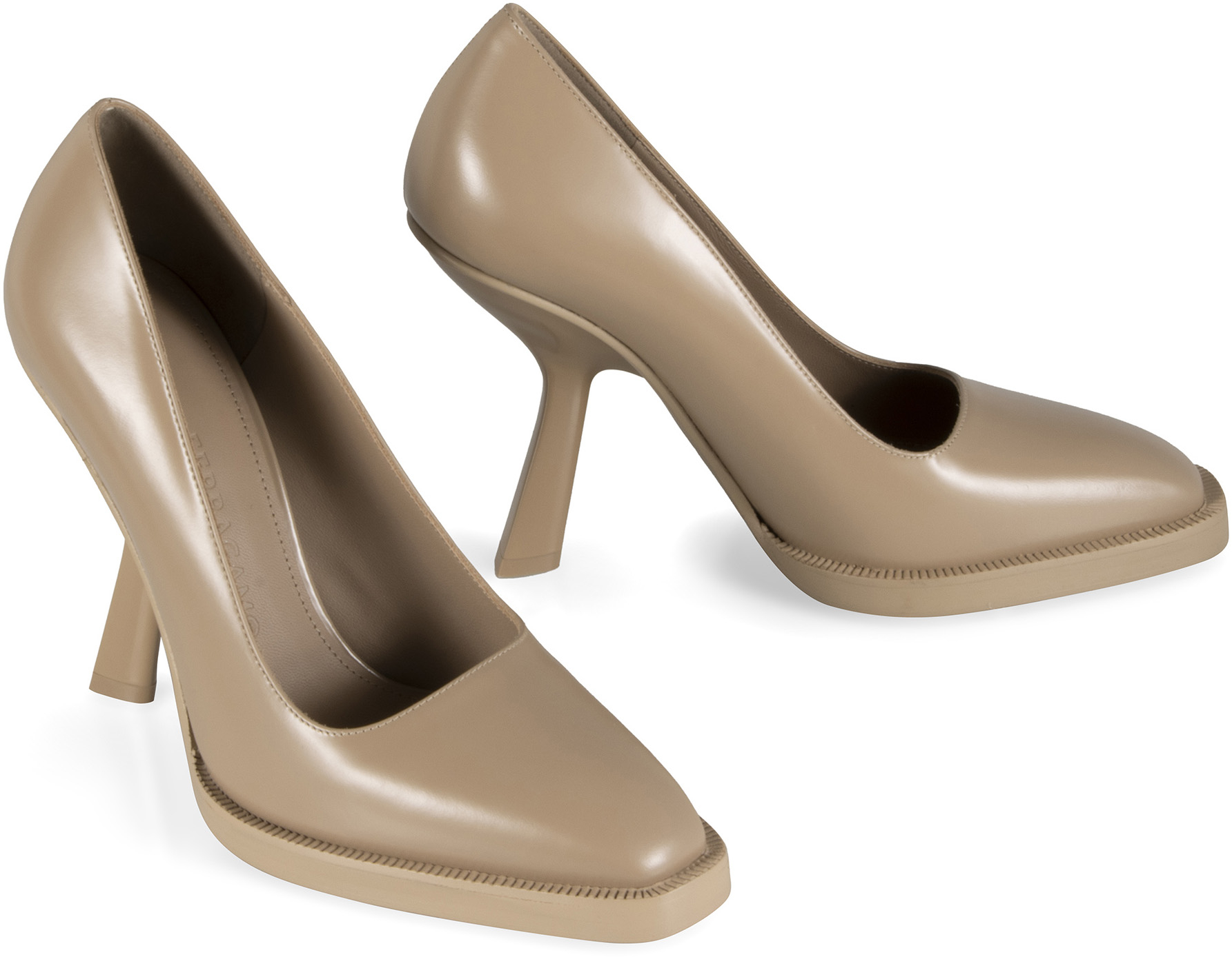 [Ferragamo] Pumps SS23 01E875_760700