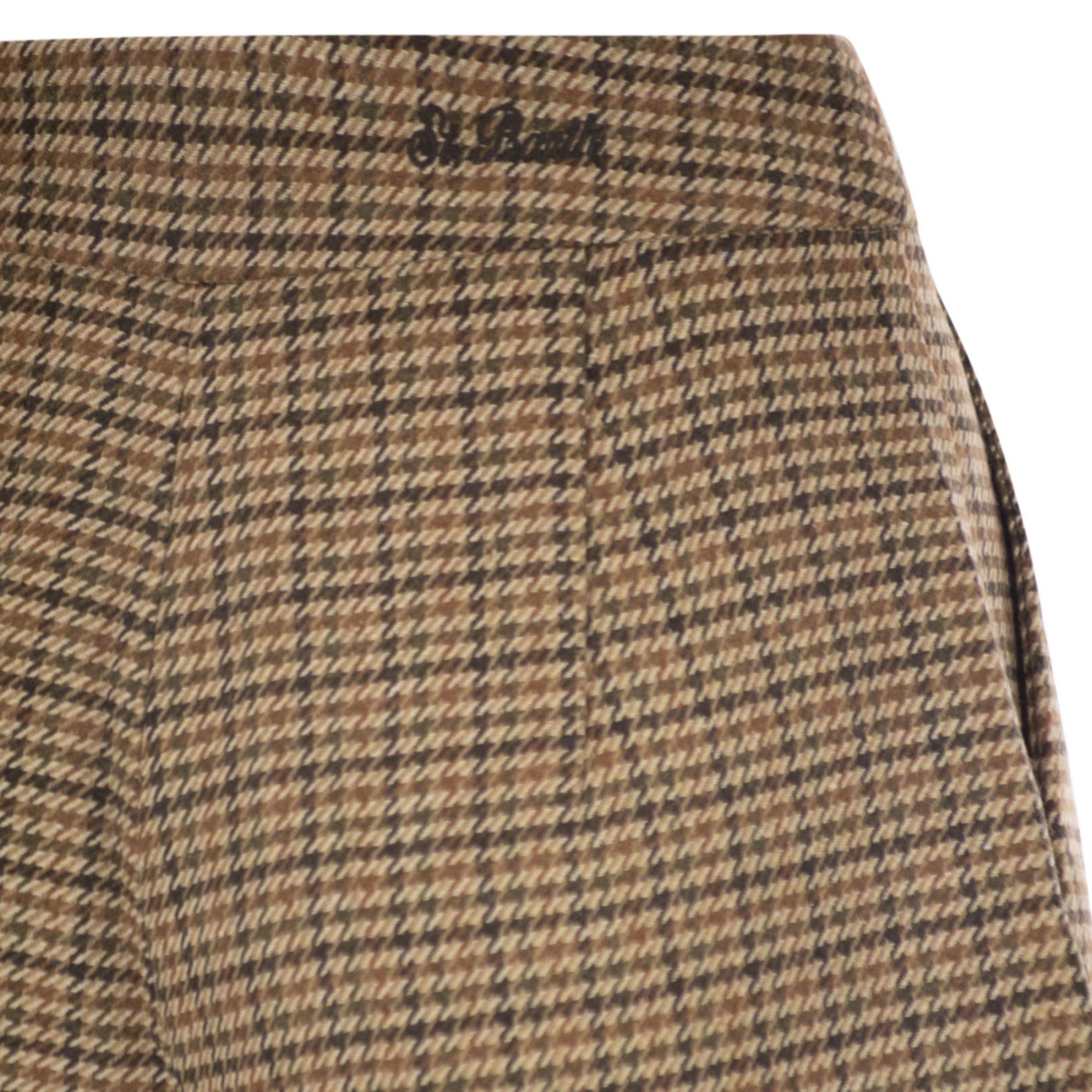 [MC2 Saint Barth] Shorts FW25 AYA0001 00205I
