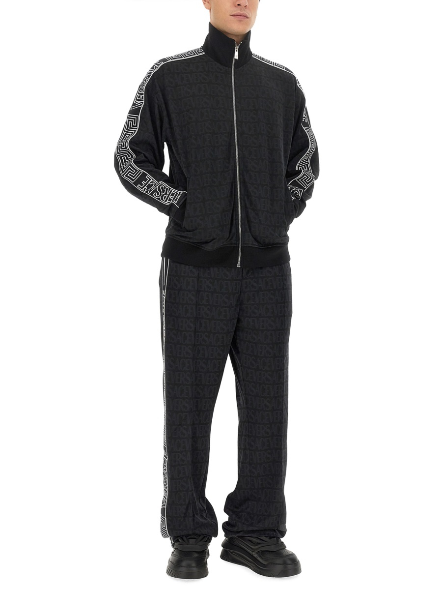 [Versace] Jogger pants FW23 1010686_1A077481B000