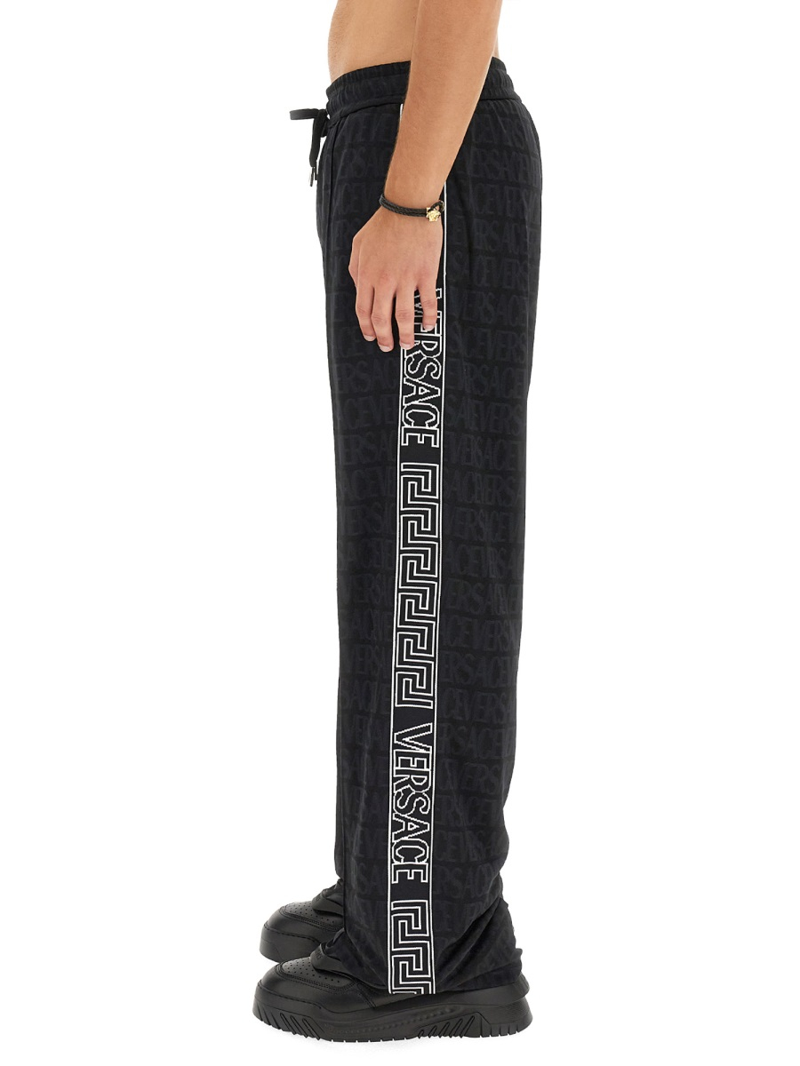 [Versace] Jogger pants FW23 1010686_1A077481B000