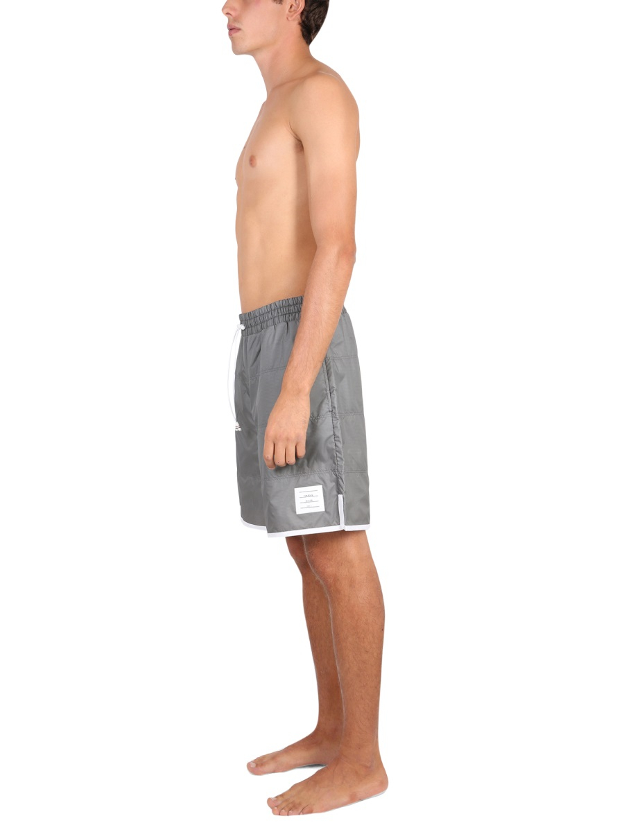 [Thom Browne] Shorts SS22 MJQ136A_06859045