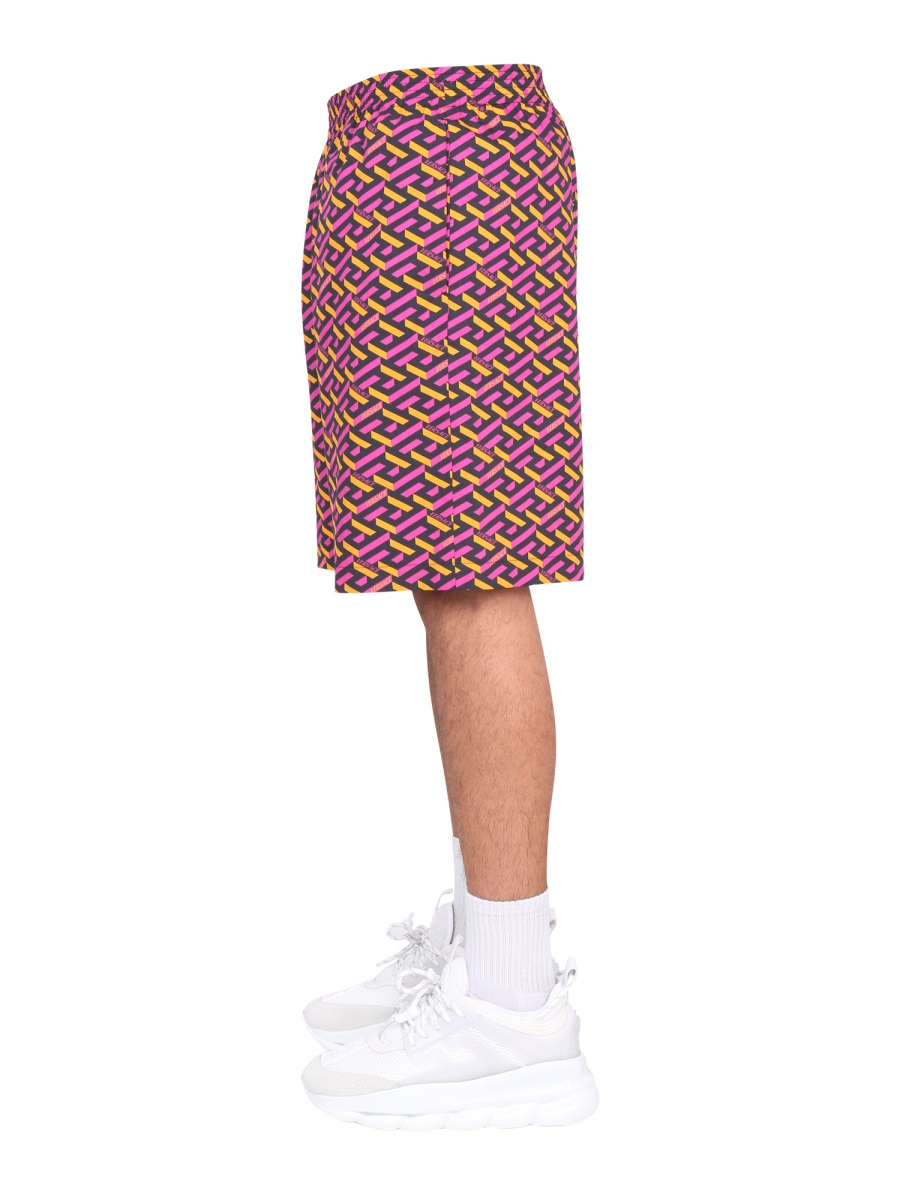 [Versace] Shorts FW22 1002476_1A049925R310