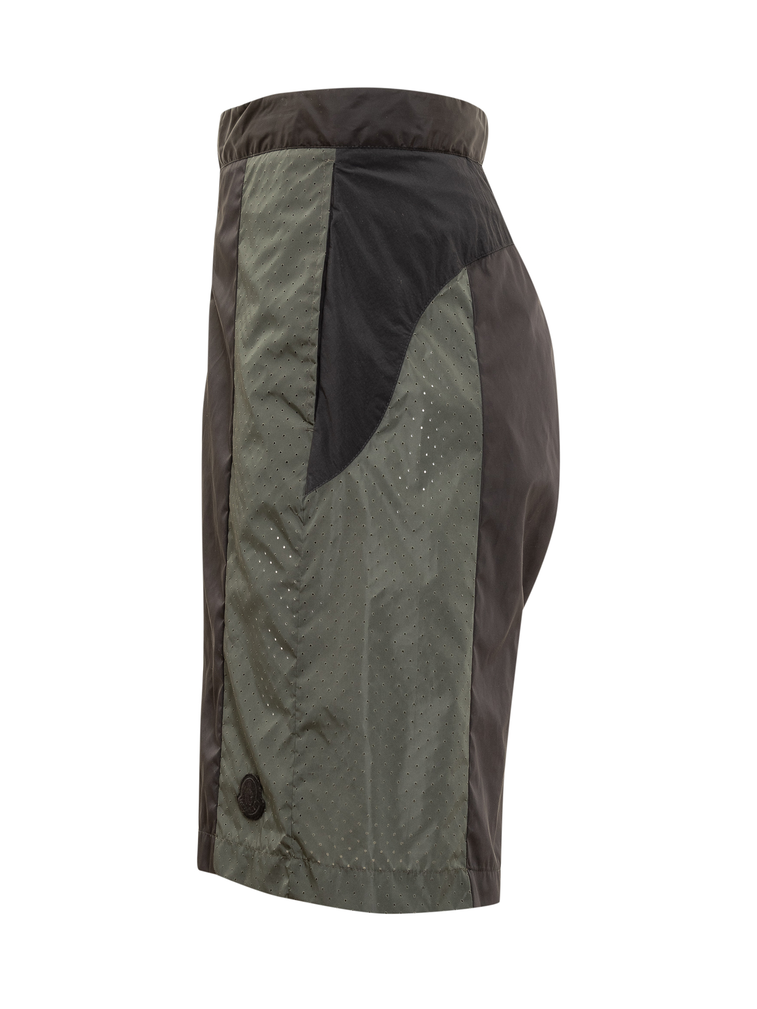 [Moncler] Shorts SS23 2B00015539ZD 998