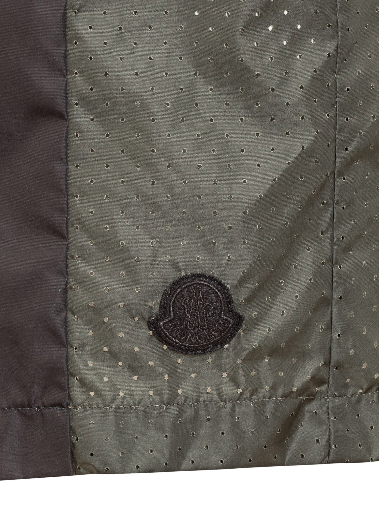 [Moncler] Shorts SS23 2B00015539ZD 998