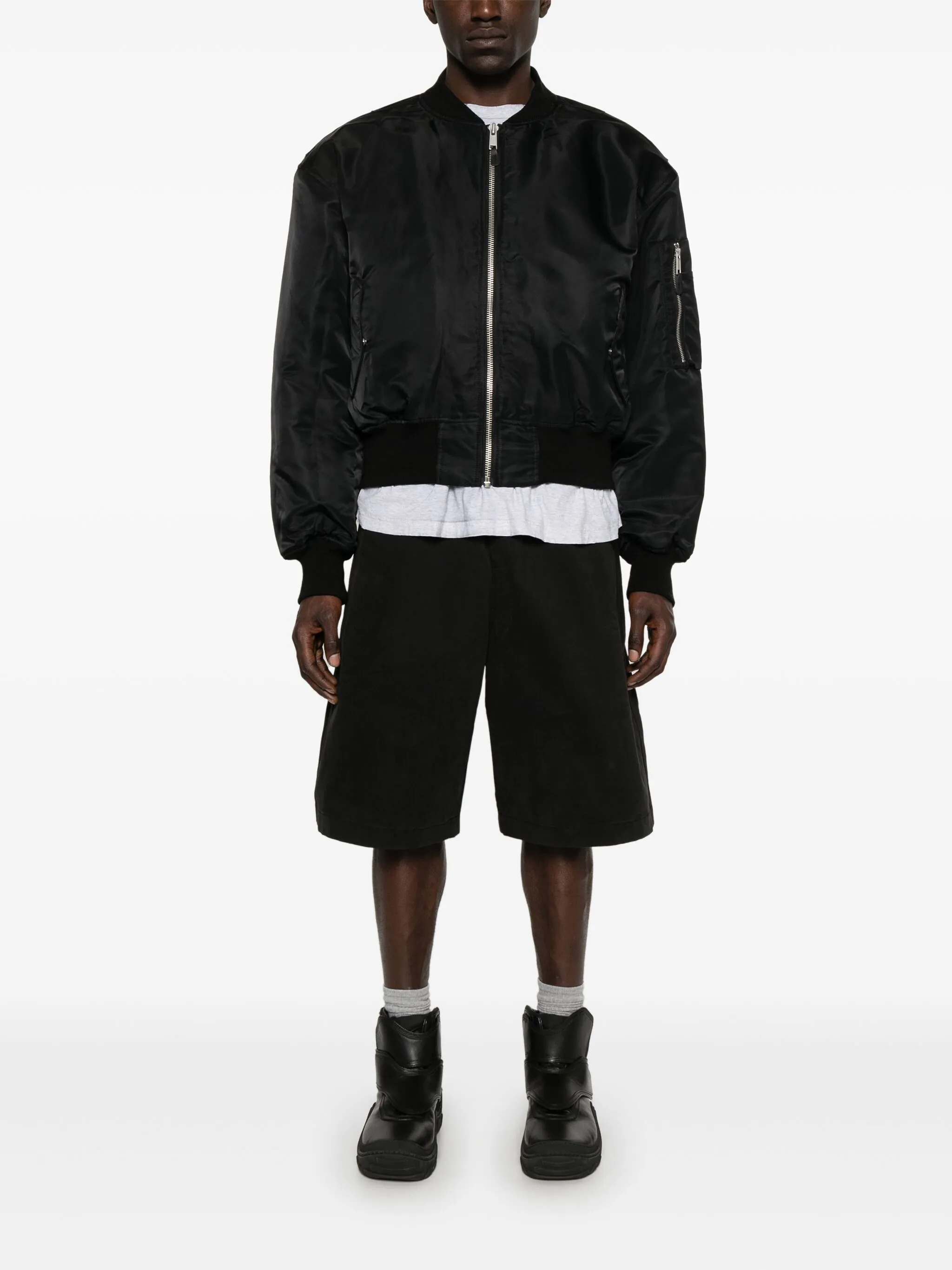 [Entire Studios] Shorts SS25 ESUS255005BL