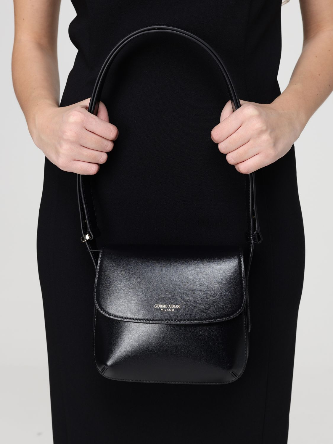 [Giorgio Armani] Minibag SS26 Y1E138YTF4A 80001