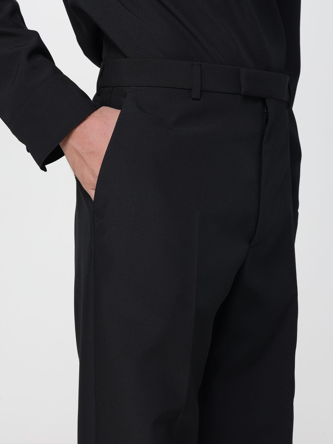 [Gucci] Trousers FW25 850090Z7AYA 1000