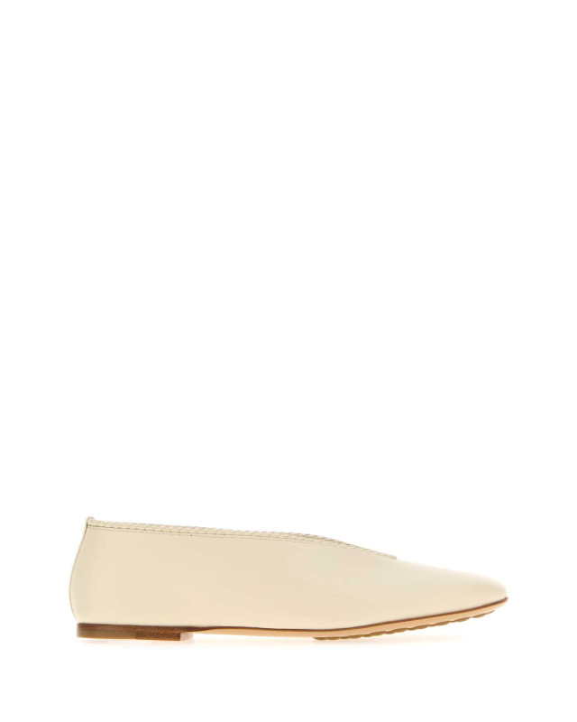 [Bottega Veneta] Flat shoes FW25 837886VBSD0 9031