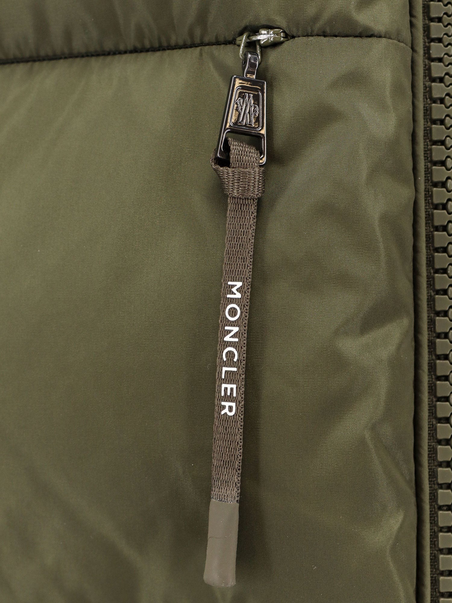 [Moncler] Down Jacket FW25 K20911A00157539ZD825