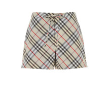 [Burberry] Shorts FW25 8110952 C3130