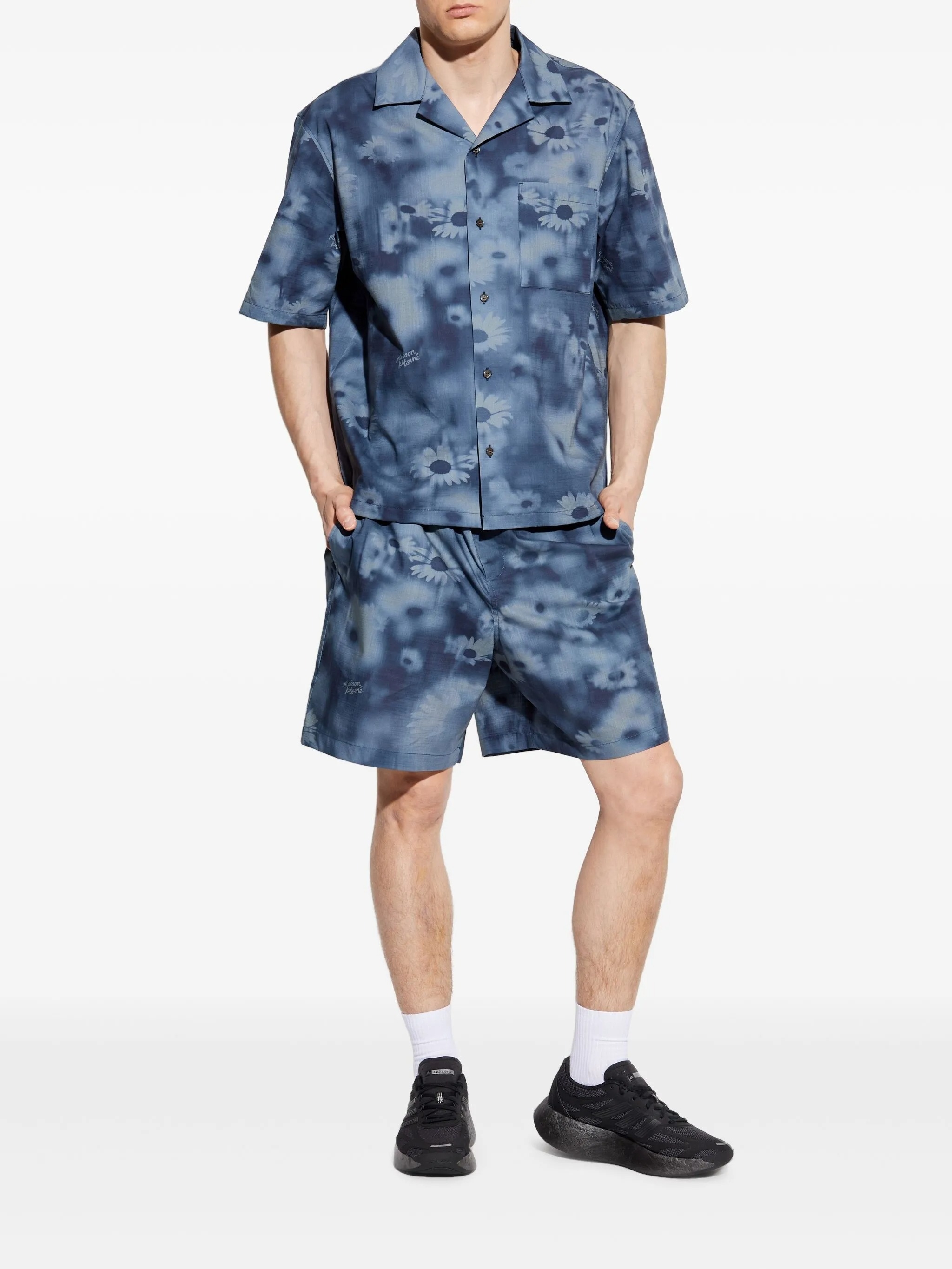 [MAISON KITSUNE] Shorts SS25 OM01407WW9054
