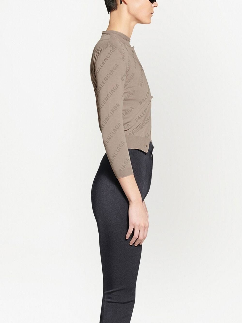 [Balenciaga] Cardigan FW22 706303T32340966