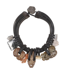 [MONIES] Necklace FW25 U1-2721CARYED