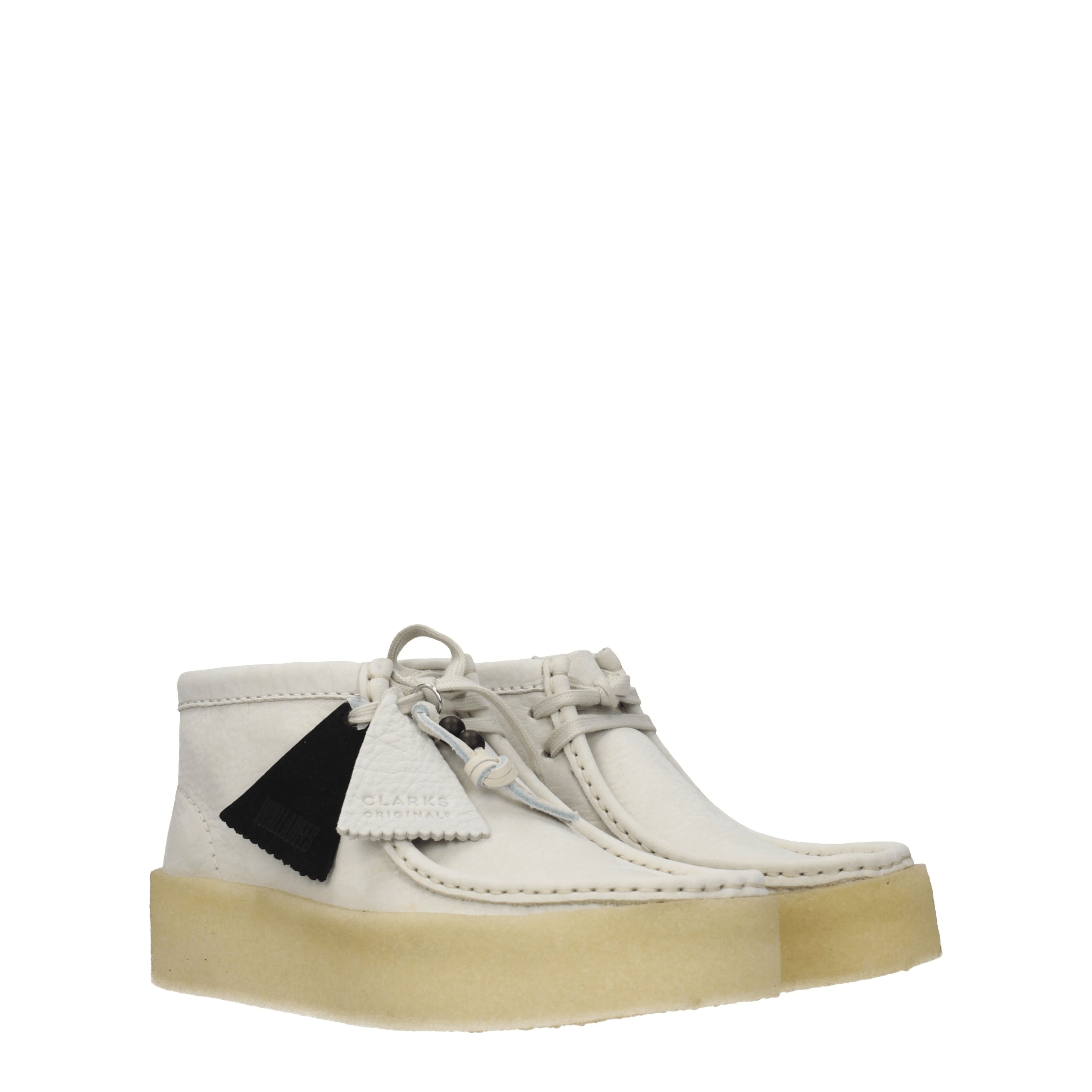 [Clarks] Ankle Boots SS25 WALLABEECUPBTNUBUCKWHITE