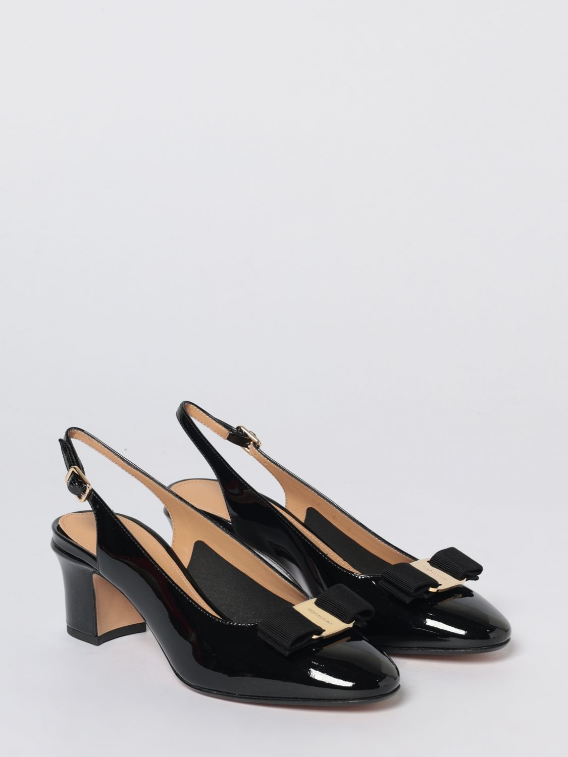 [Ferragamo] Pumps SS26 01L130 790739 001
