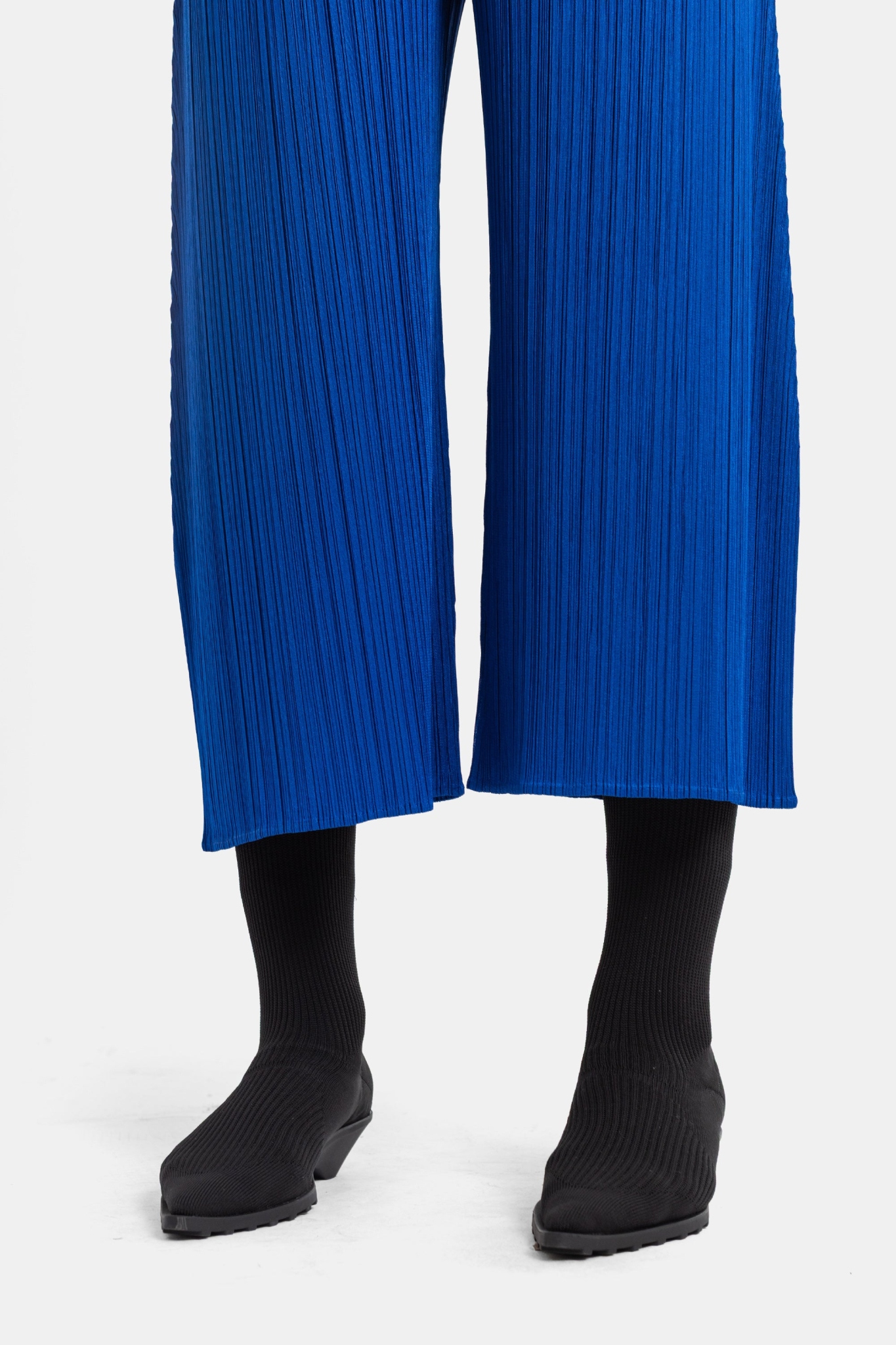 [PLEATS PLEASE ISSEY MIYAKE] Trousers FW26 PP68JF115