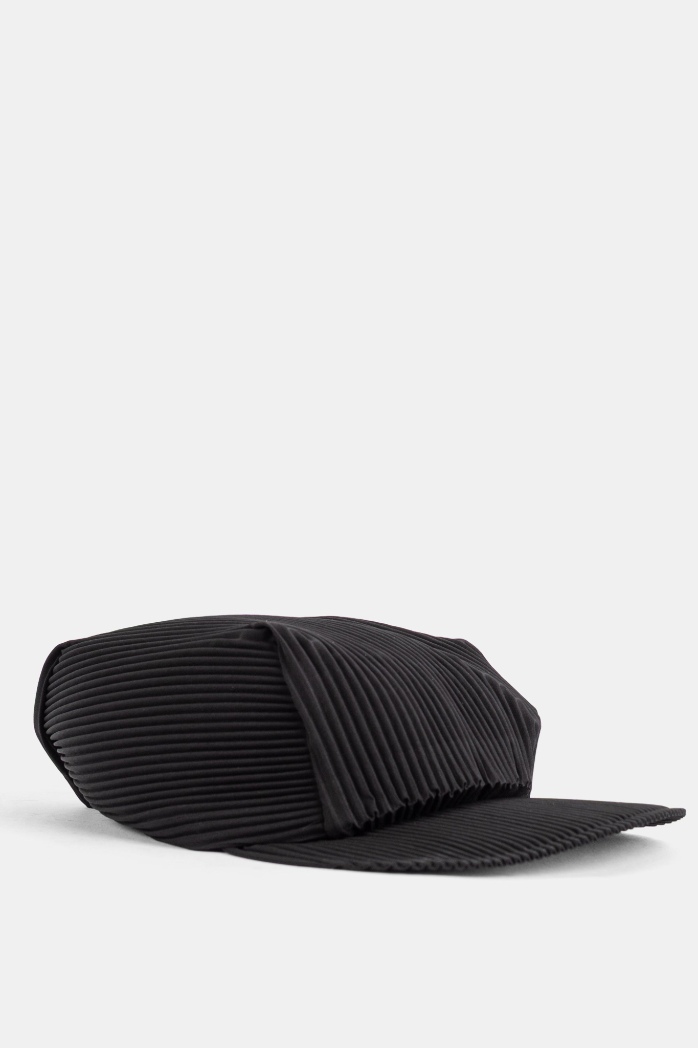[PLEATS PLEASE ISSEY MIYAKE] Cap FW26 PP69AA861