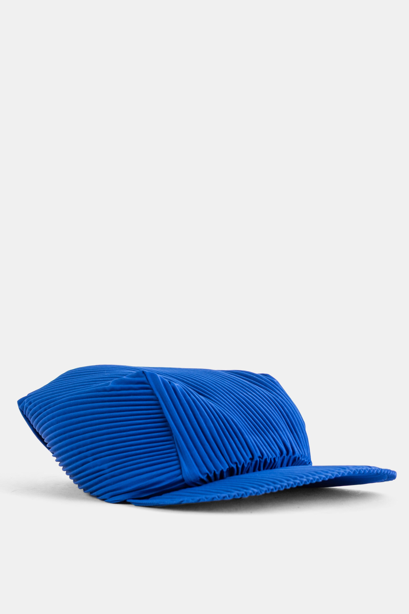 [PLEATS PLEASE ISSEY MIYAKE] Cap FW26 PP69AA861