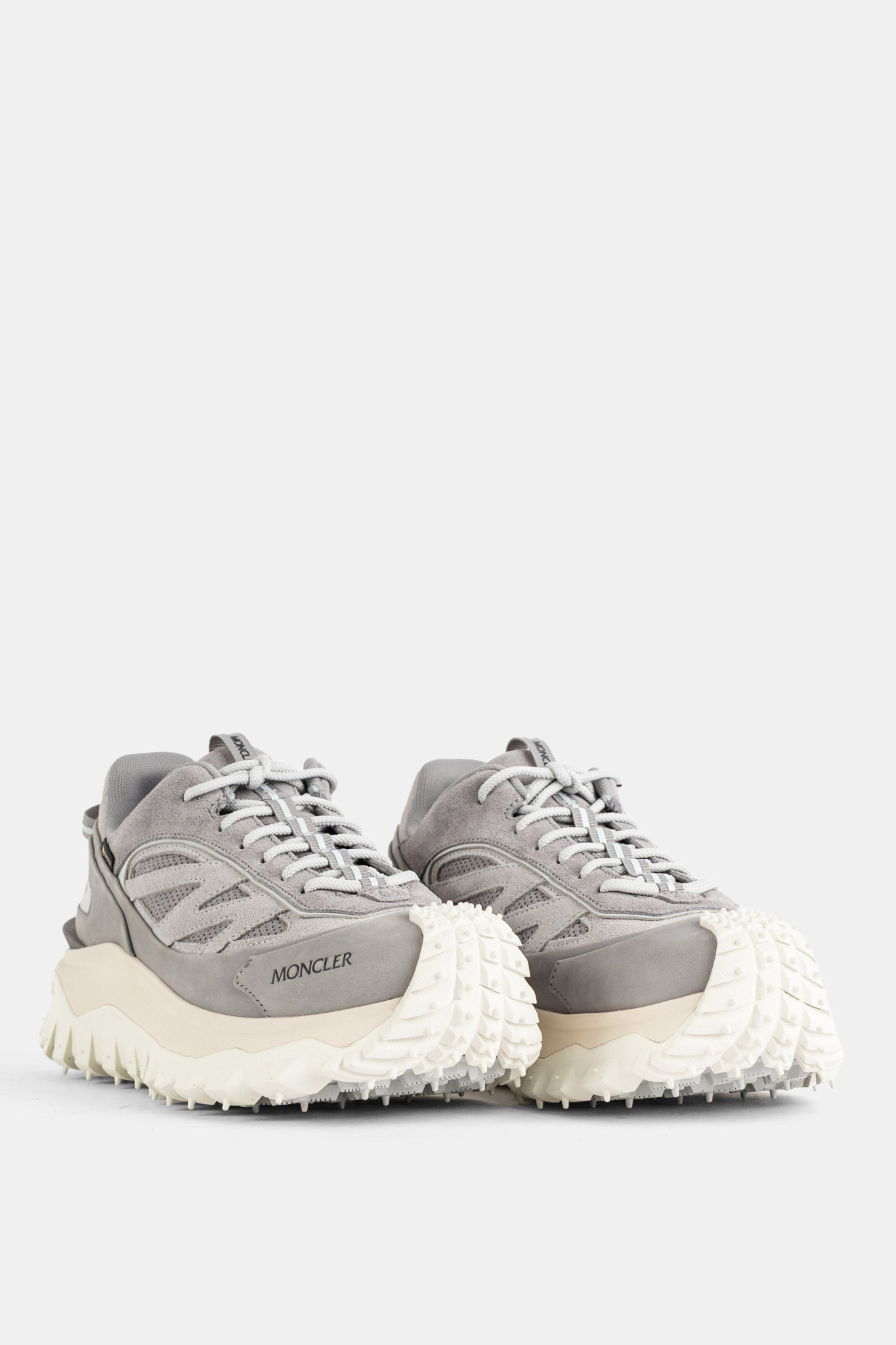 [Moncler] Sneakers FW26 L209A 4M00010 - M9884