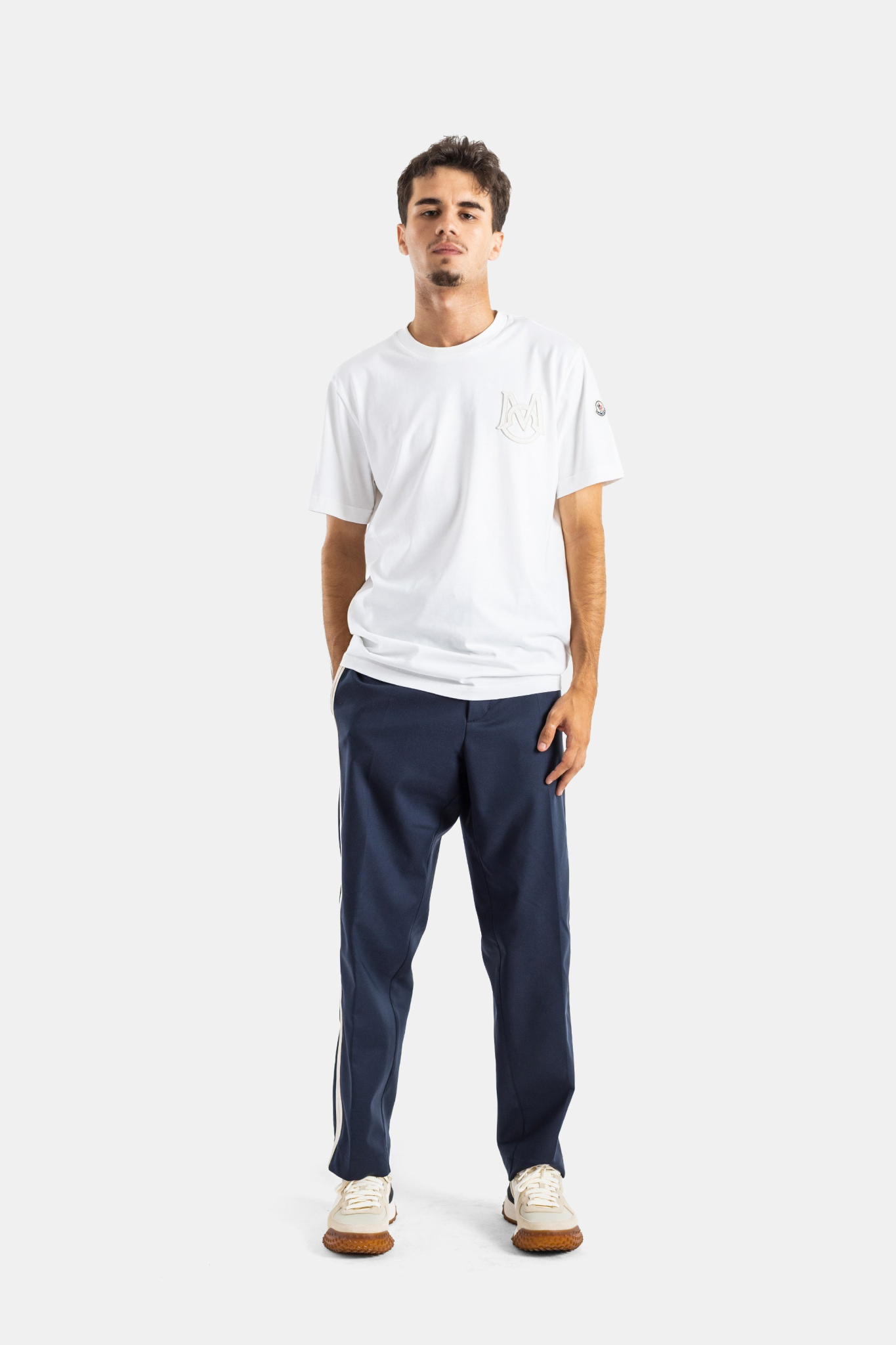 [Moncler] T-shirts Short Sleeve FW26 L2091 8C00039 - 8390T