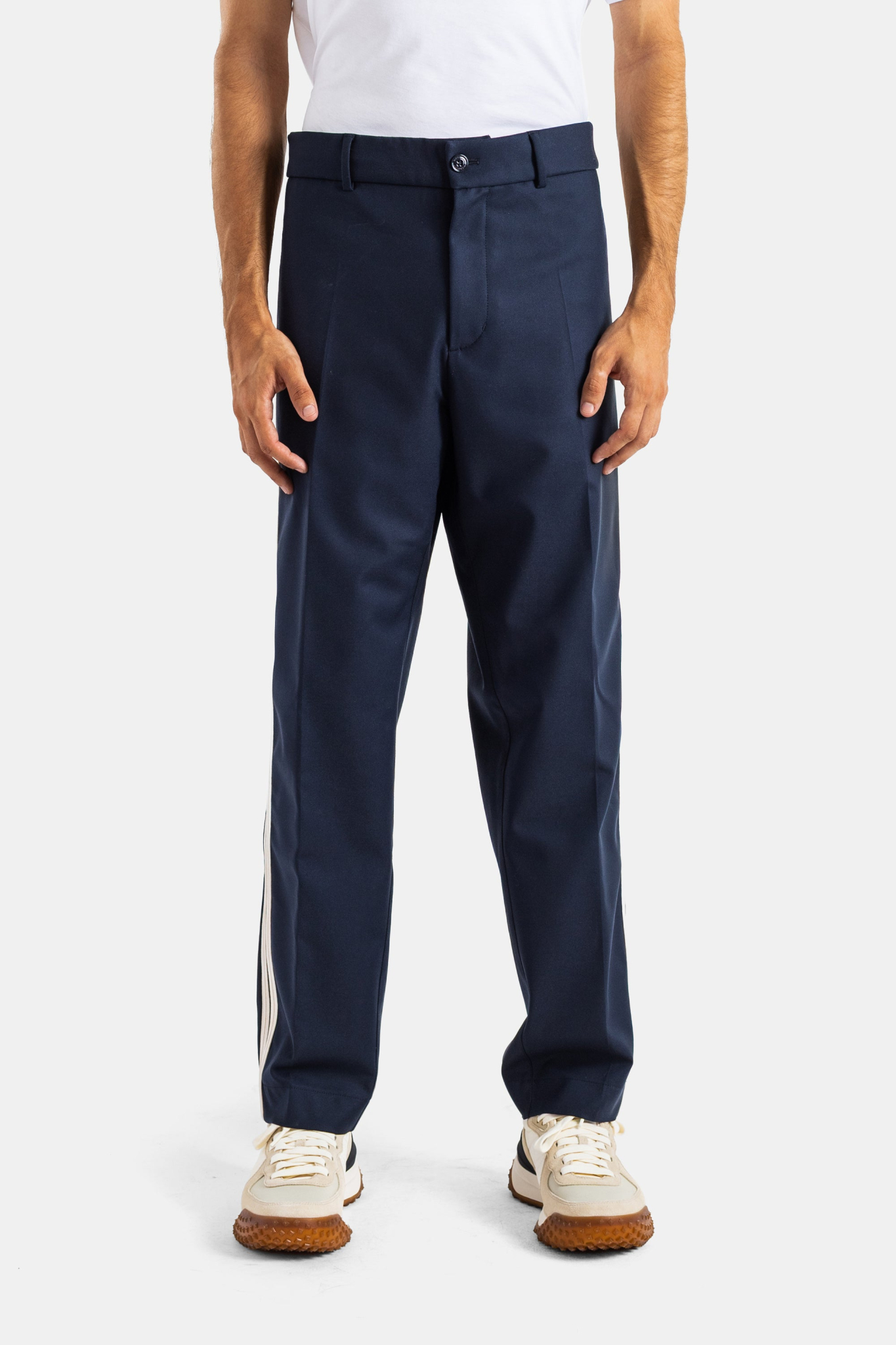 [Moncler] Trousers FW26 L2091 2A00017 - 599LT