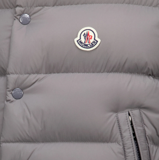 [Moncler] Down Vest FW26 L2091 1A00096 - 597YD