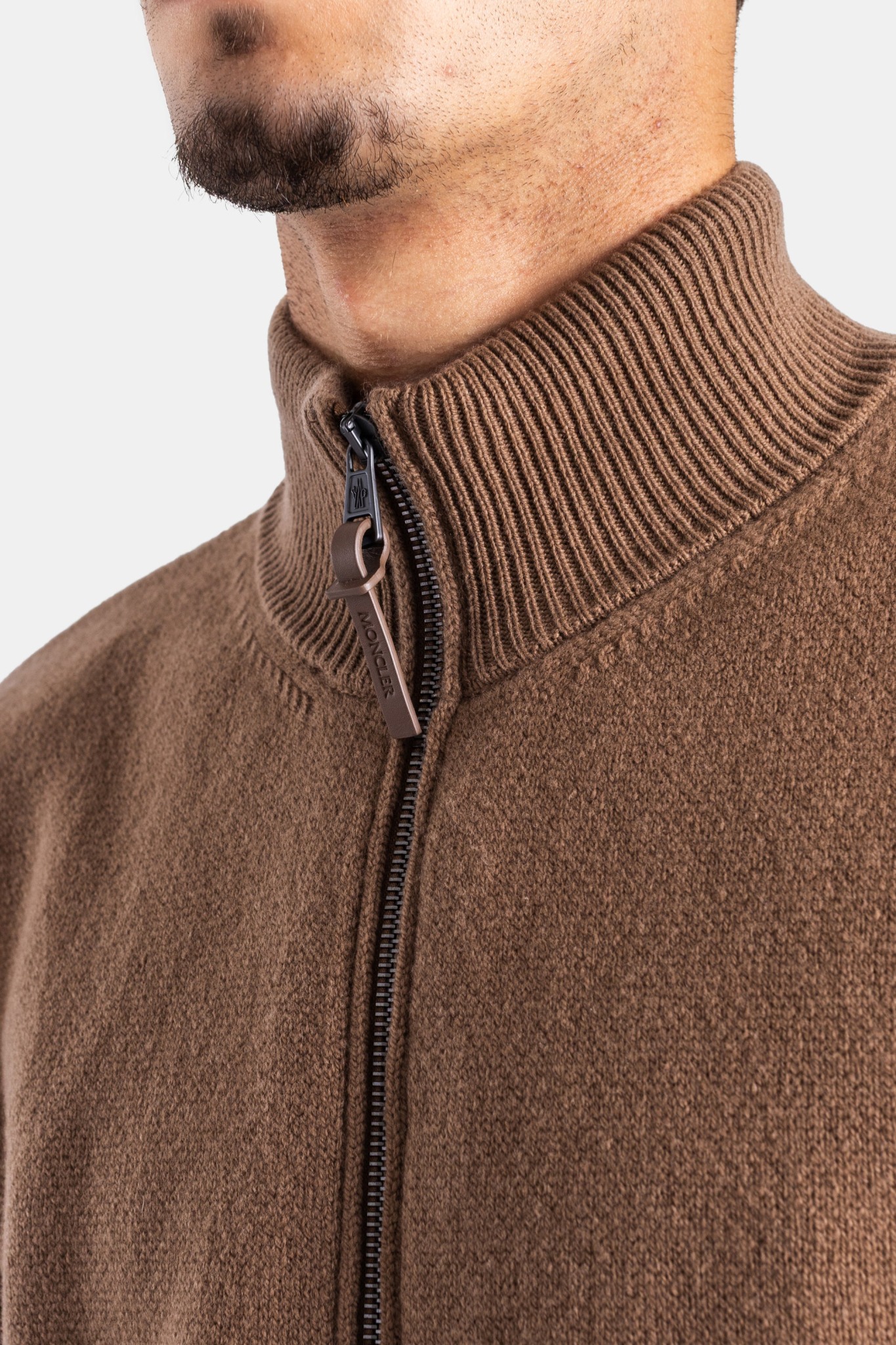 [Moncler] Cardigan FW26 L2091 9B00013 - M4281