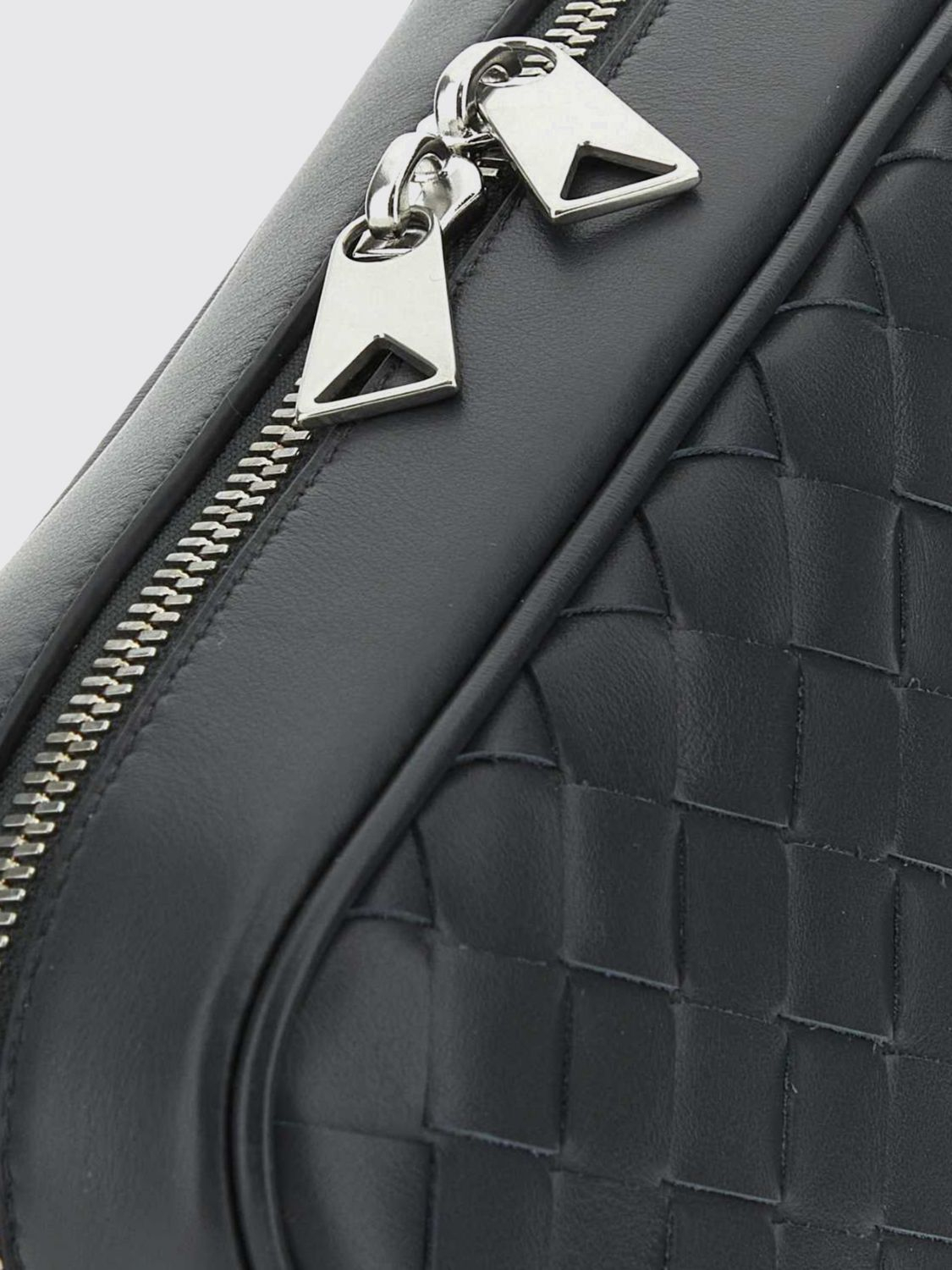 [Bottega Veneta] Cross body bag FW26 755923V2HL1 2077