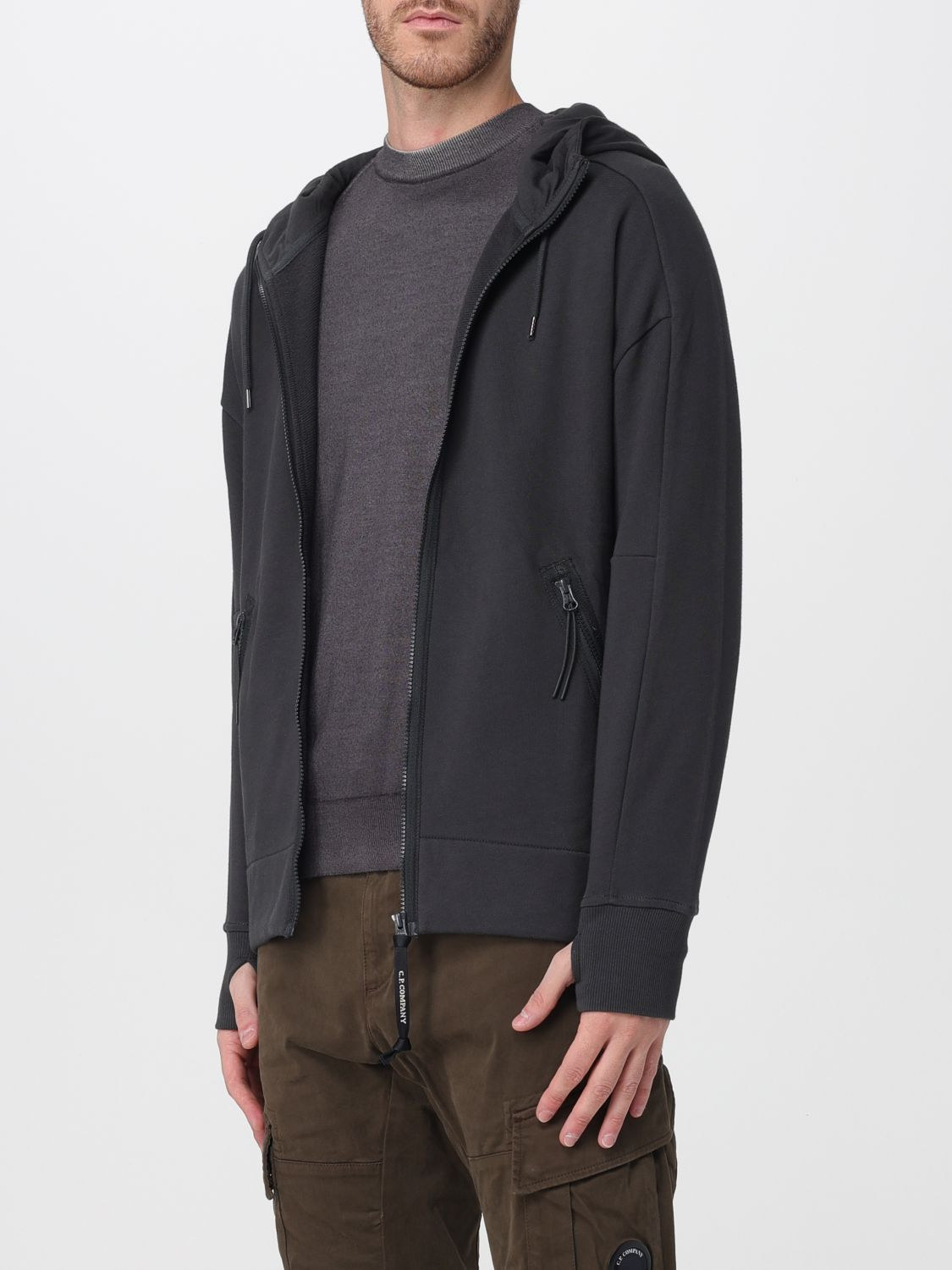 [C.P. Company] Sweatshirt FW26 21CMSS715A005086W 985