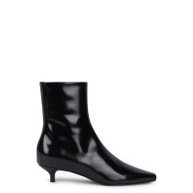 Ankle boot in patent leather