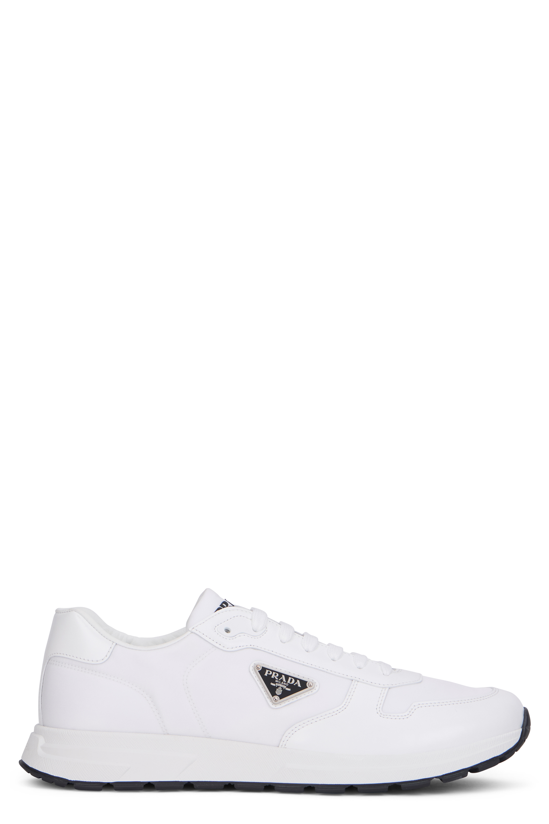 Low-top sneakers in synthetic leather