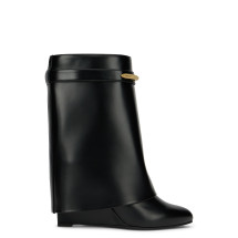 Shark Pinch boots in leather