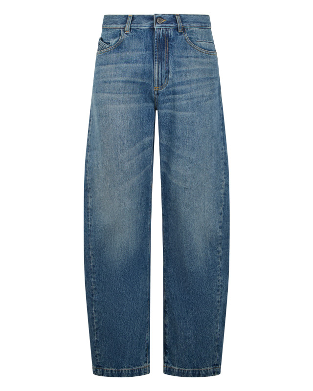 Baggy jeans in denim
