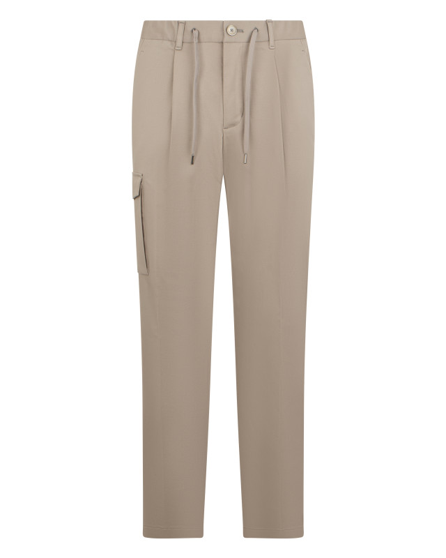 Casual pants with pockets