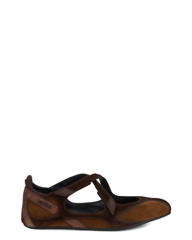 Ballet flat with hook closure