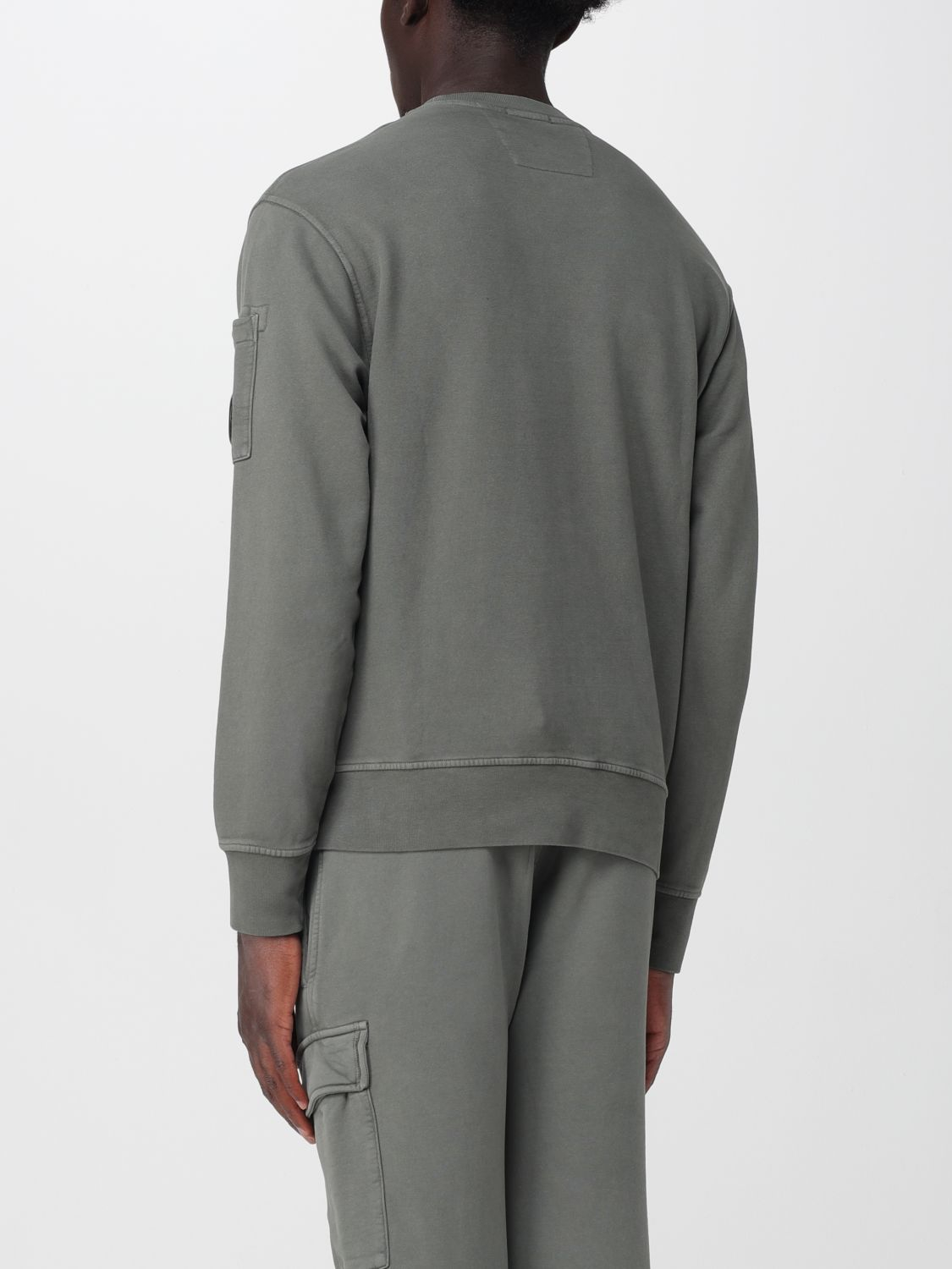 [C.P. Company] Sweatshirt FW26 21CMSS718A006372R 950