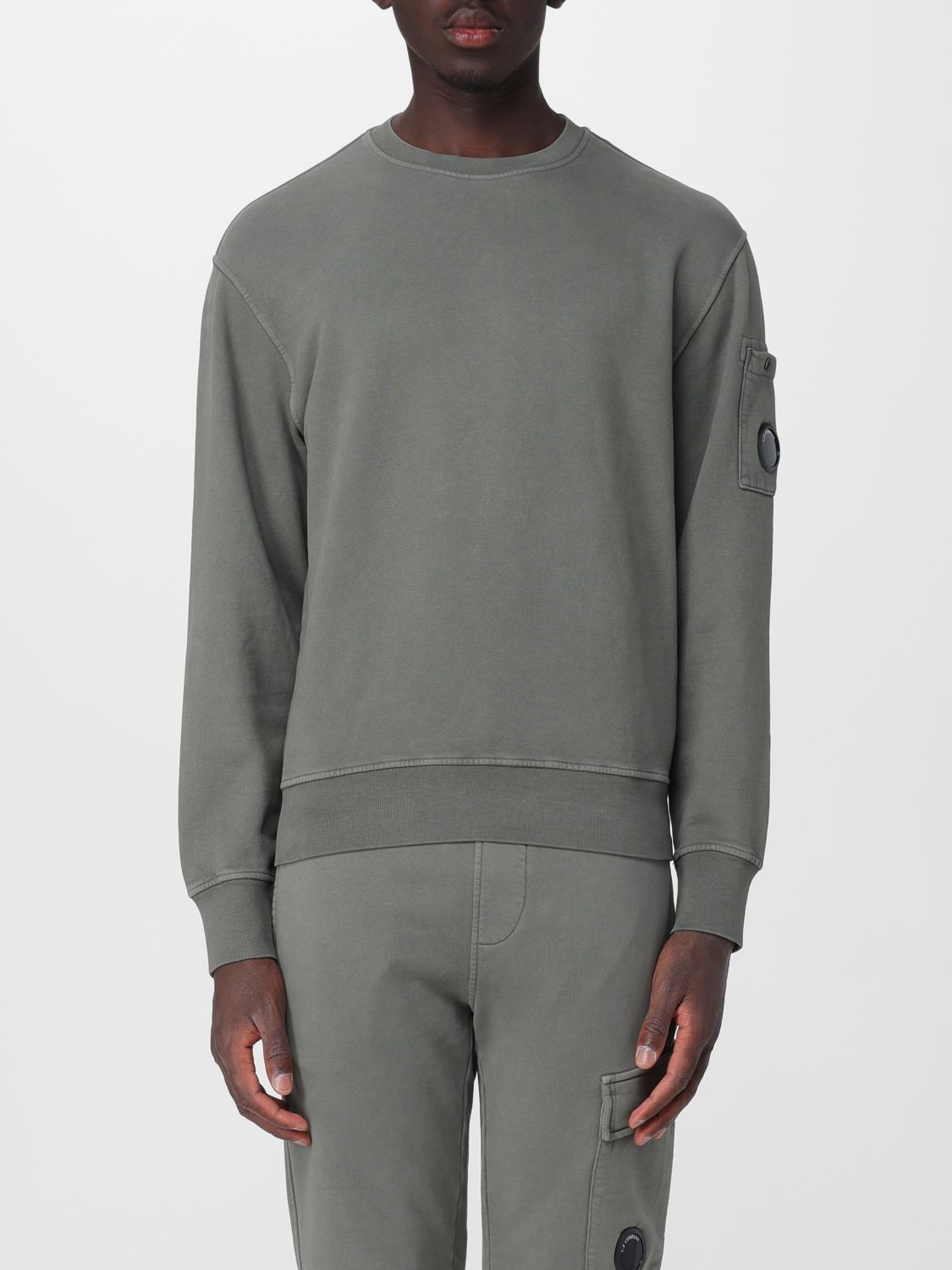 [C.P. Company] Sweatshirt FW26 21CMSS718A006372R 950