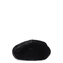 Basque in liquid velvet
